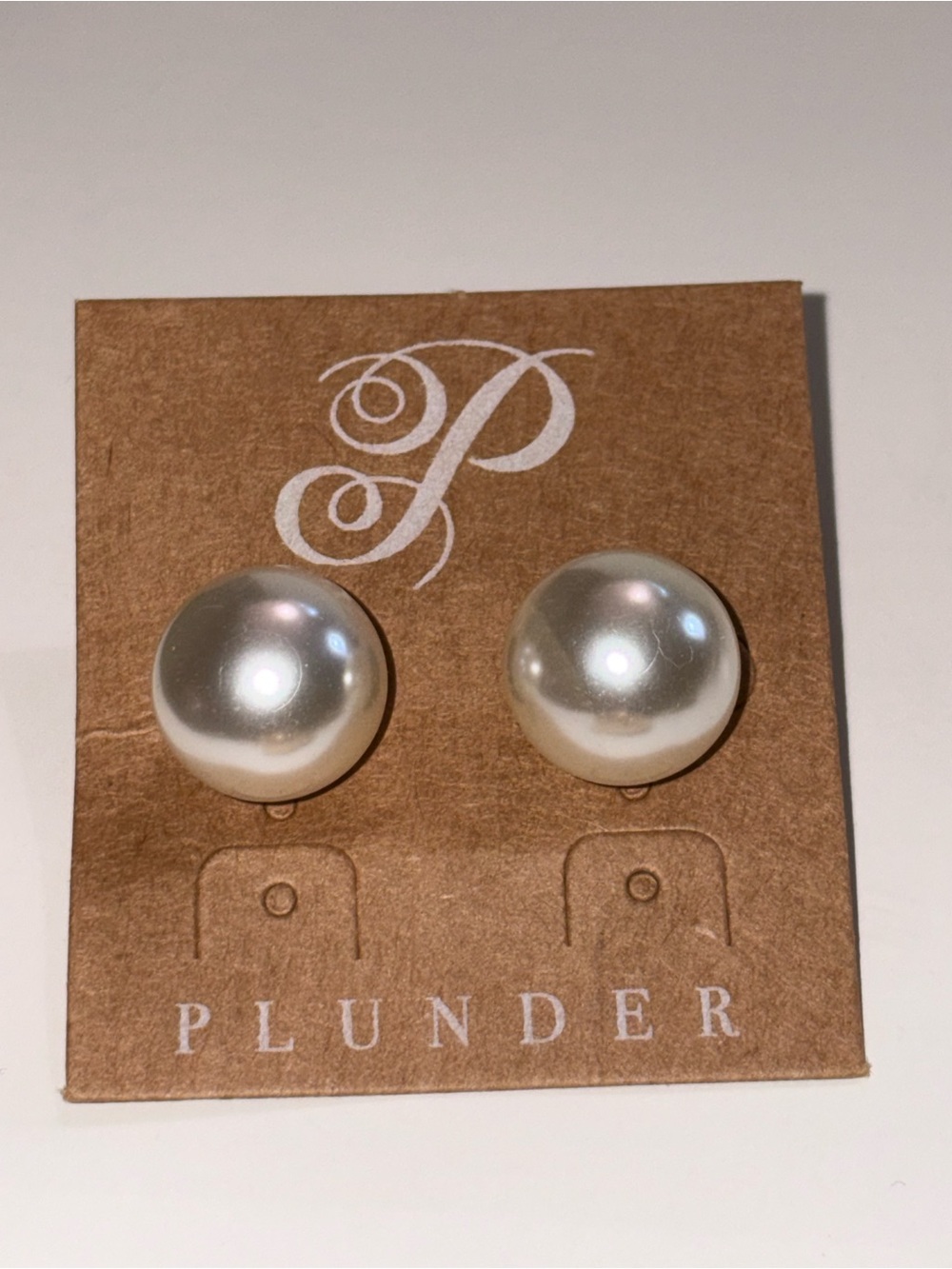 Plunder Pearl Button Stud Earrings in Creamy White